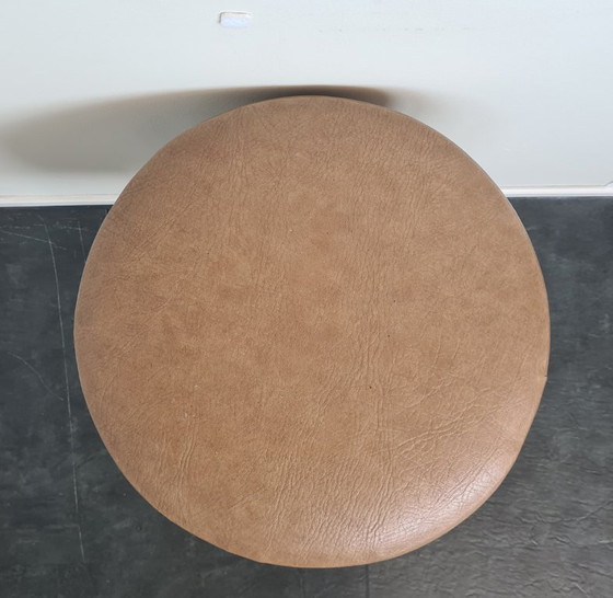 Image 1 of Vintage krukje met wieltjes - industrieel atelier werkplaats