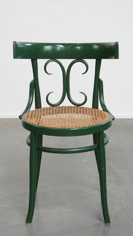 Image 1 of Groene Vintage Bistro Stoel Met Een Gematte Rieten Zitting