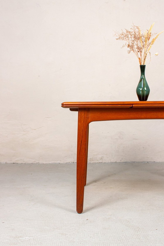 Danish Mid-Century Dining table in Teak by Svend Åge Madsen, 1960s, Mid Century Modern (photo 3 of 17)