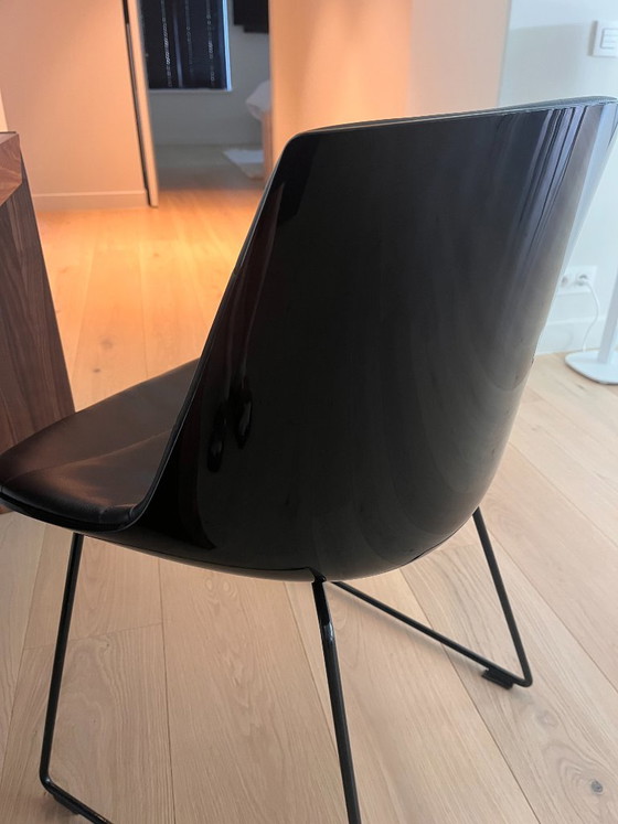 MDF Italia Flow Chair Sled Base - Zwart Leder - Jean-Marie Massaud – Eetkamerstoelen, Leather, Metal (photo 4 of 6)