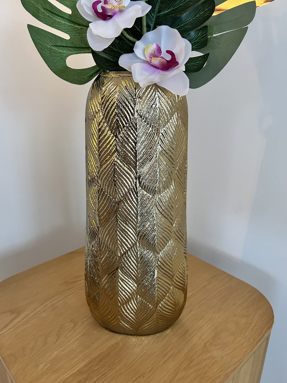 Image 1 of Richmond Kyan vase – gold – 36.5 cm – luxury design object