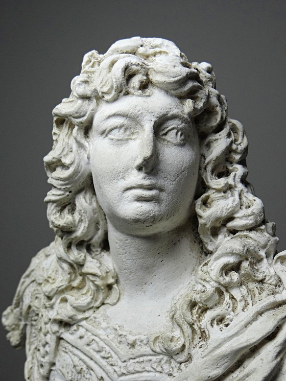 Image 1 of Small antique/vintage Louis XIV bust after Gole & Le Brun, white plaster