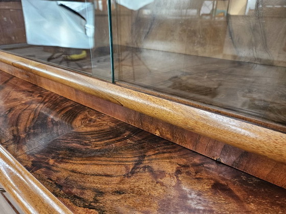 Image 1 of Art Decò Display Cabinet in Walnut Burl