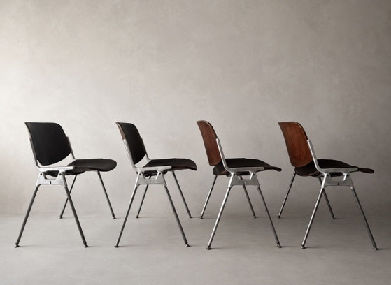 Image 1 of 4 vintage Castelli stoelen, bruin hout, prachtig patina