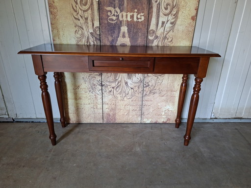Tavolini classici, consolle da ingresso o da parete, dimensioni 127x40 cm e altezza 77 cm.