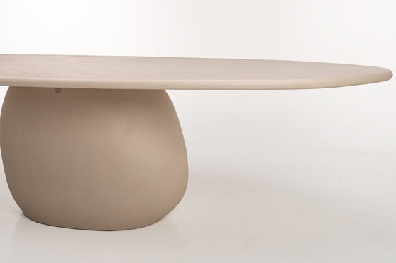 Image 1 of Table à manger contemporaine en plâtre « Pièce Unique »