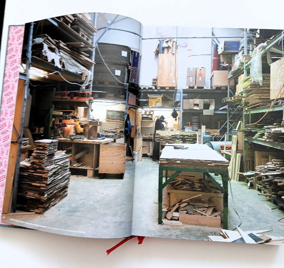 Image 1 of (W026) Piet Hein Eek – LIBRO 2: Más de 450 páginas de pura inspiración para el diseño.