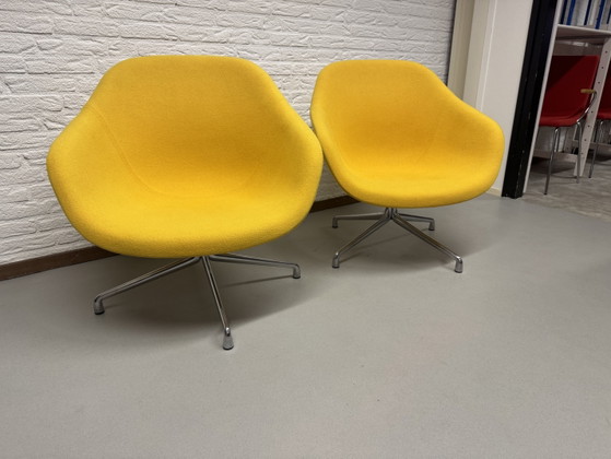 Image 1 of 2x HAY  Loungefauteuil - Geel, Draaibaar, Aluminium Onderste