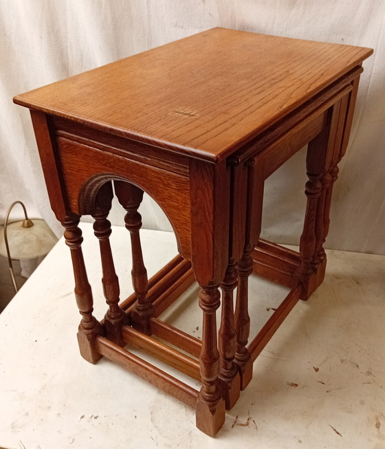 Image 1 of Nido di tavoli in rovere vintage