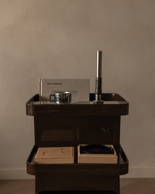 Carro vintage Marc Held para Prisunic: carrito de servicio marrón de la era espacial