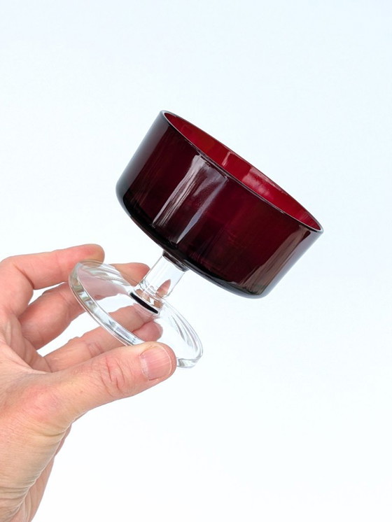 Image 1 of 4 x Sherbet Cups von Luminarc | Rote Stielgläser aus der Jahrhundertmitte für Eis, Desserts oder Cocktails