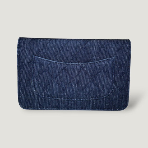 Image 1 of CHANEL PORTEMONNEE MET KETTING | DENIM