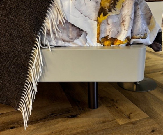 Image 1 of Letto Novamobili 180x210cm Letto da esposizione comprensivo di 2 comodini e materassi.