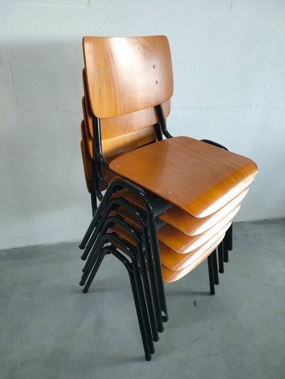 Image 1 of Vintage jaren 70 schoolstoelen (stapelbaar)
