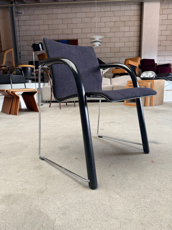Thonet S320, Wulf Schneider & Ulrich Böhme (Lagerbestand: 2), Stühle und Loungesessel, Stoff, Holz, Schwarz (Foto 2 von 14)