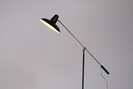 Image 1 of Franse staande lamp uit het midden van de vorige eeuw - jaren 50