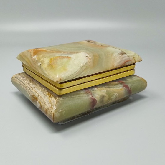 Image 1 of Verbluffende doos uit de jaren 60 van onyx. Gemaakt in Italië.