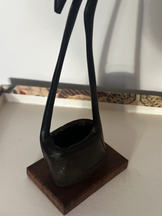 Image 1 of Grand Oiseau en Bois Noir Sculpté- Période Art-Deco H 43 cm