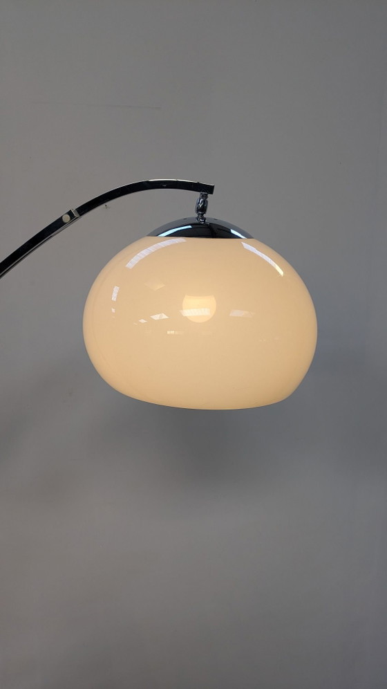 Lampadaire Arc Goffredo Reggiani vintage, Métal, Plastique, Argenté (photo 10 sur 12)