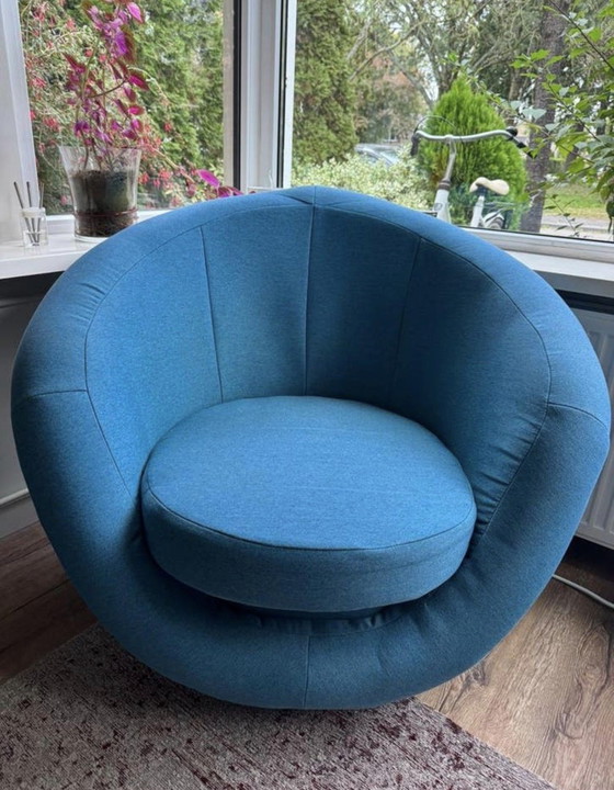 Image 1 of Sillón giratorio de gasolina Marvin