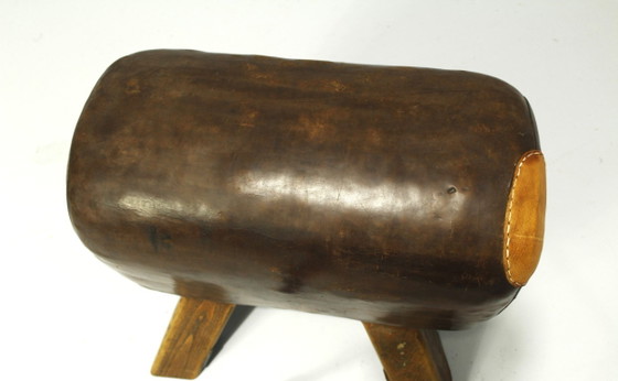 Leder-Turnhocker von Jan Richter, Brno, 1930er Jahre, Metall, Braun (Foto 9 von 9)