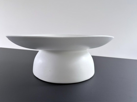 Ciotola Design Bianca su Piedistallo – Forma Organica – Ciotole, Ceramic (photo 5 of 13)