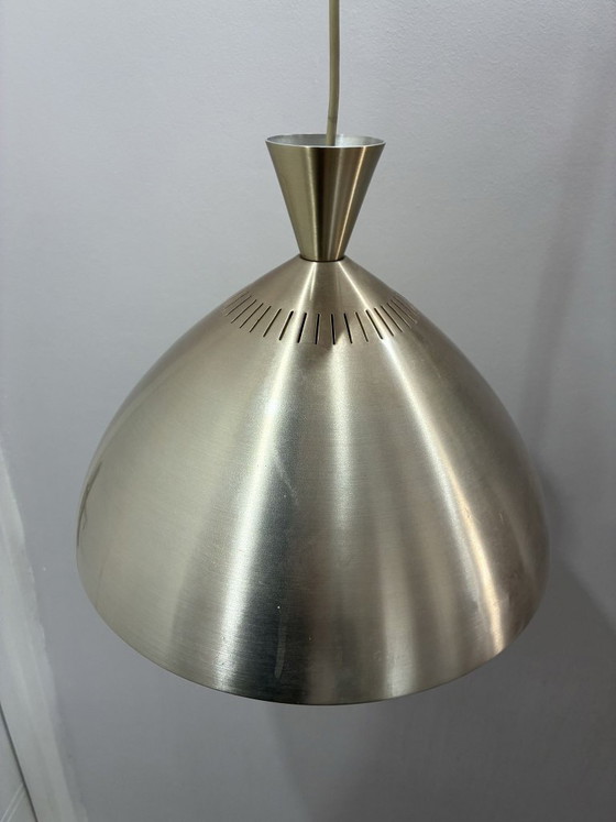 Lámpara colgante Lyfta Diabolo con perforación radial, años 60, Lámparas colgantes, Metal, Plateado, 1960 (foto 2 de 7)