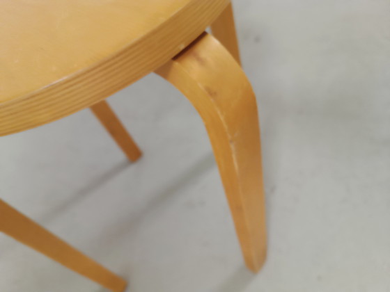 Image 1 of 2 sgabelli vintage di Alvar Aalto per Artek