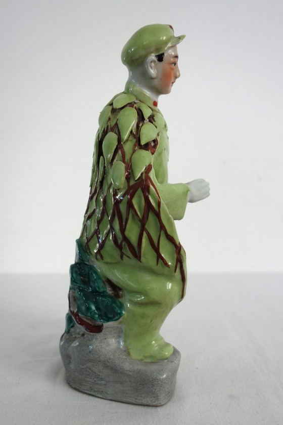 Image 1 of Propaganda statue/figurine from the Chinese Cultural Revolution #11