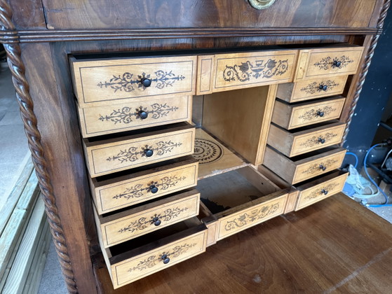Secreter antiguo Biedermeier, finales del siglo XIX. – Armarios, Wood, Brass (photo 10 of 15)