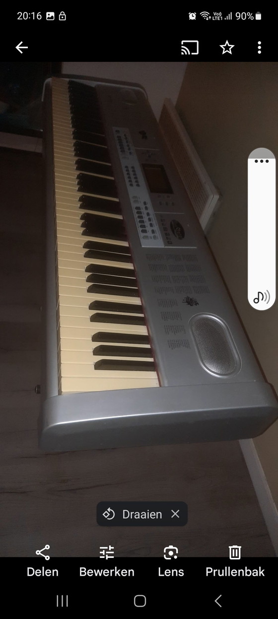 Image 1 of Electronic piano