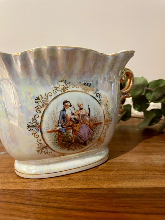 Perlmutt- und vergoldete Vase – Vasen (photo 2 of 2)