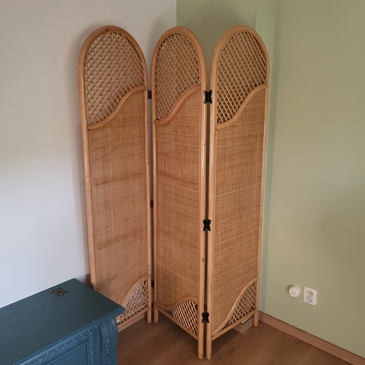 Beautiful rattan folding screen