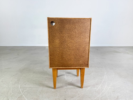 Image 1 of Kleine midcentury ladekast nachtkastje eiken vintage bijzettafel