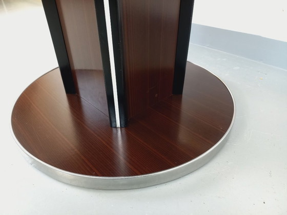 Image 1 of Table ronde de repas vintage en bois d’ébène et métal chromé style Space Age / Diner des années 70 avec rallonge intégrée