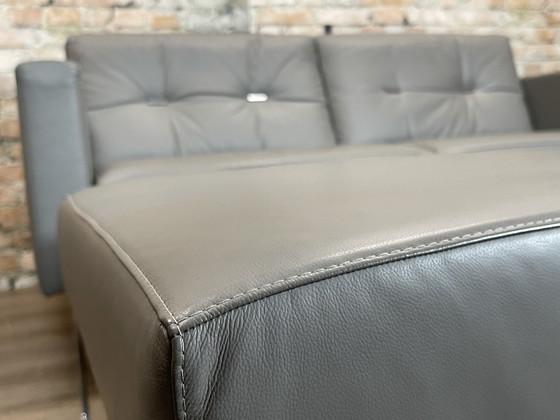 Image 1 of Artifort Mare Romance