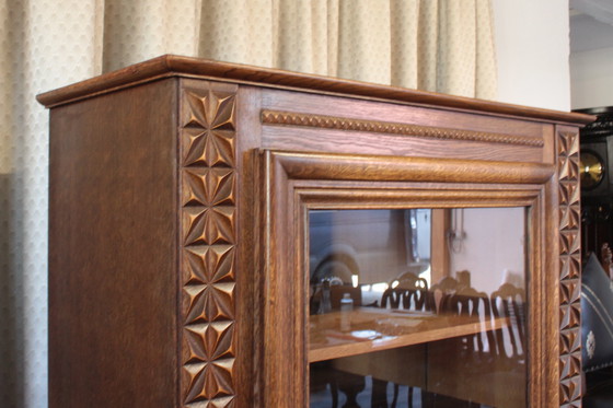 Image 1 of Display cabinet with mirrored back panel