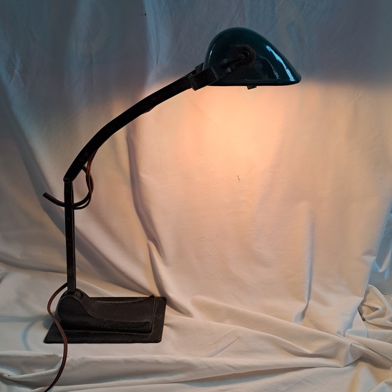 Image 1 of Schaco G1285 Notarlampe, zweiarmig, Emaille-Schirm aus den 1920er Jahren