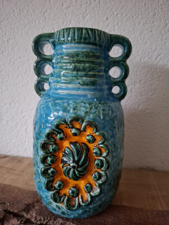 Image 1 of Special vase with striking colours