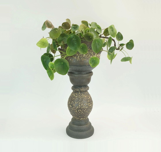 Image 1 of Zeer Zeldzame Grote Vintage Jopeko Plantenstandaard Plantenpot met Voet Vet Lava Keramiek 1970