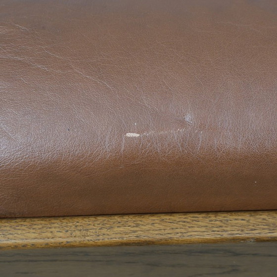 Image 1 of Sessel aus Eiche und Leder – Skandinavisch inspirierter Lounge-Klassiker – Warmer Holz- und Lederkontrast