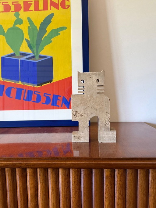 Brutalist travertine sculpture of stylised cat, Enzo Mari Fratelli Mannelli, Italy, 1970s