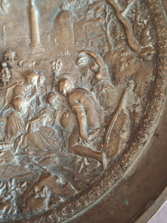 Image 1 of Paar Bronzebecher des Zweiten Kaiserreichs im antiken Stil: Der Triumph der Tugend und Neptun und Amphitrite