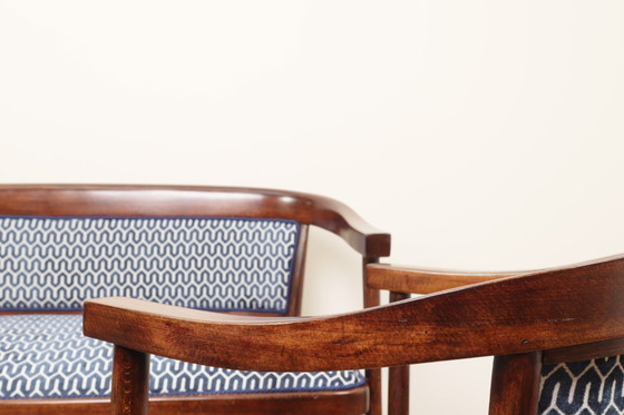 Image 1 of Art-Deco-Set aus Thonet-Sofa und Sesseln, blauer geometrischer Jacquard