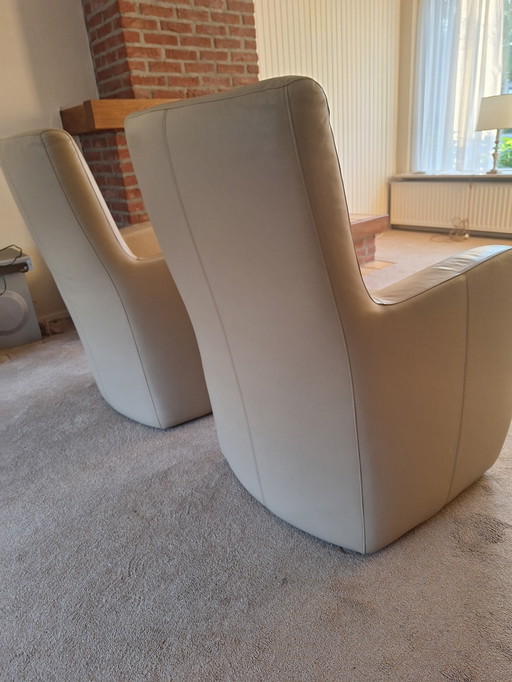 2 fauteuils en cuir de W. Schillig