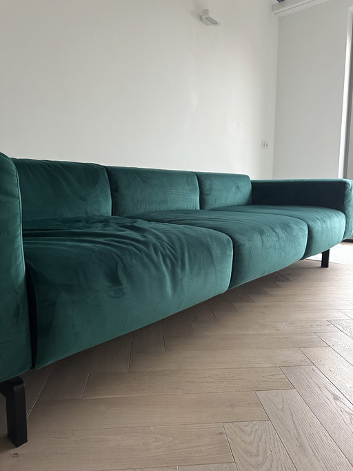 Kartell: LARGO THREE-SEATER GUBBIO by Piero Lissoni