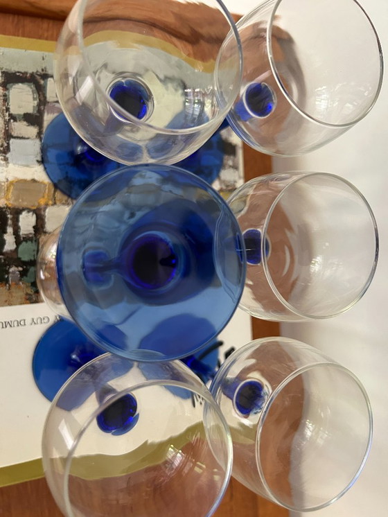 Image 1 of 6x / 12x verres à vin allemands vintage Moselle à pied bleu foncé