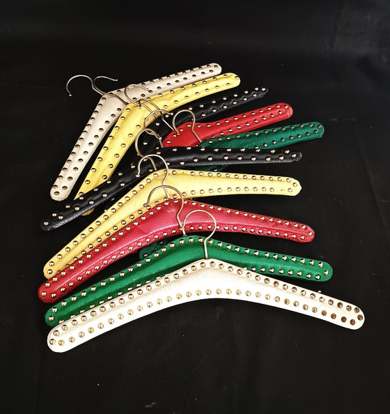 Image 1 of 10 Fifties Color Hangers In 5 Colors