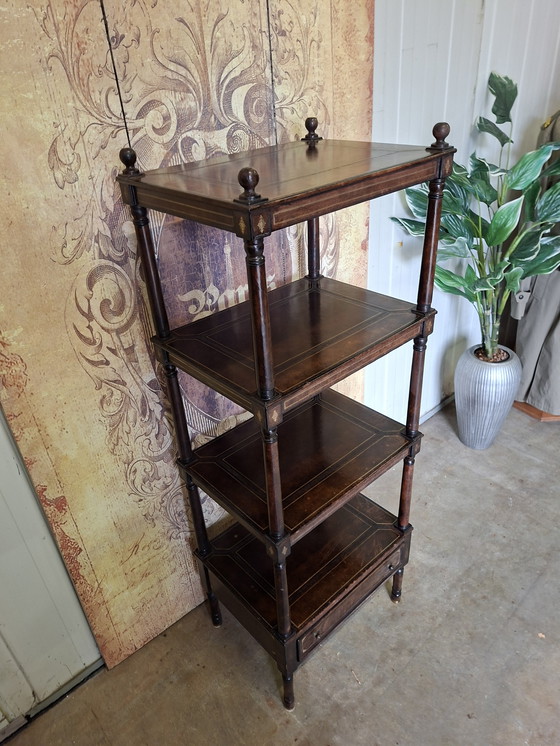 Image 1 of Librería única de niveles realizada íntegramente en piel sobre madera, dimensiones 51x38cm y 138cm de alto.