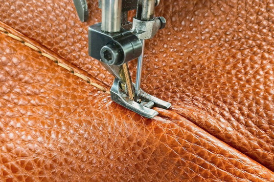 Image 1 of Roche Bobois 3zits bank, model Ascot, zeer goede conditie. Interesse? over de prijs valt te praten. 